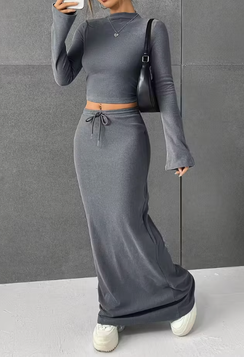 Curve-Hugging Flounce Sleeve Crop Tee & Skirt Set for Spring/Fall