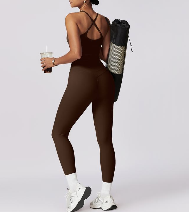 Performance Crisscross Set
