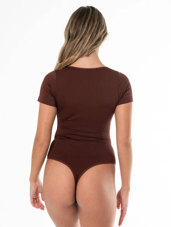 Body de cuello cuadrado con ajuste impecable