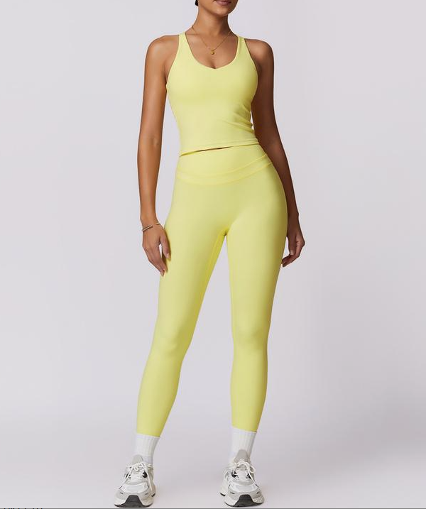 Performance Crisscross Set