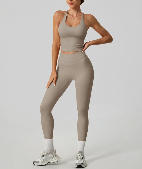 Performance Crisscross Set