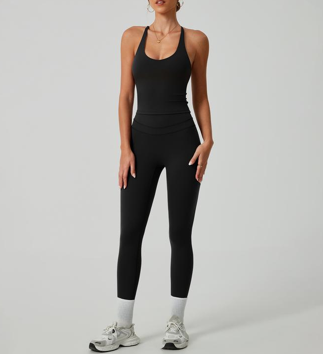 Performance Crisscross Set