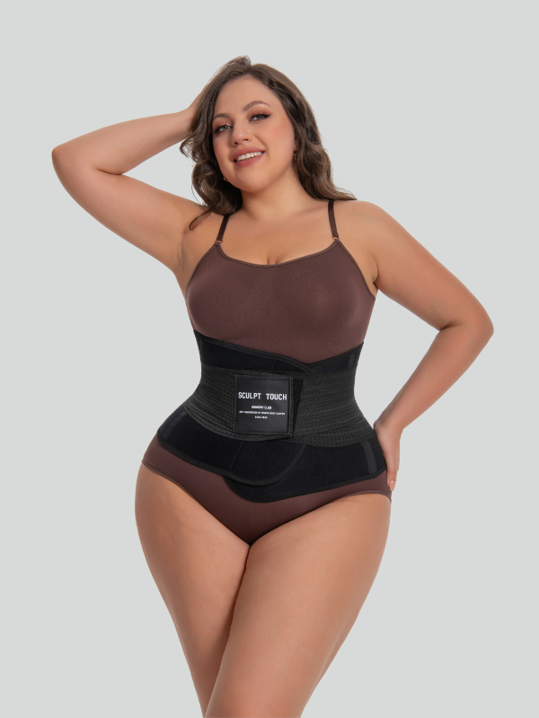 Front view of model wearing professional squat belt with adjustable Velcro strap and ergonomic design.
