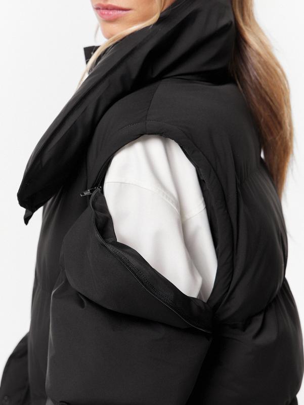 Warm Water-Repellent Puffer Vest