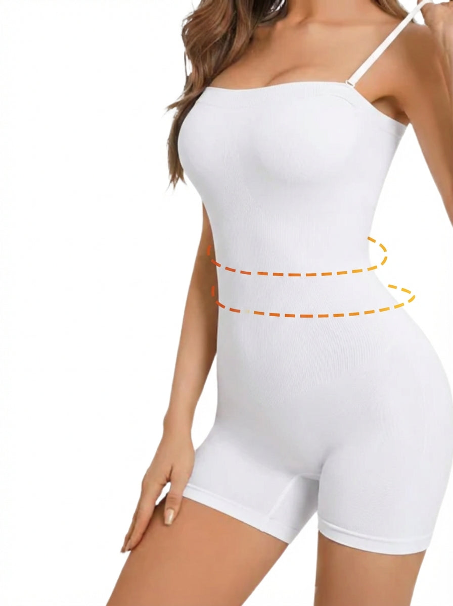 Formender nahtloser Body mit abnehmbaren Trägern